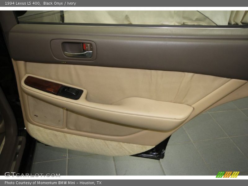 Black Onyx / Ivory 1994 Lexus LS 400