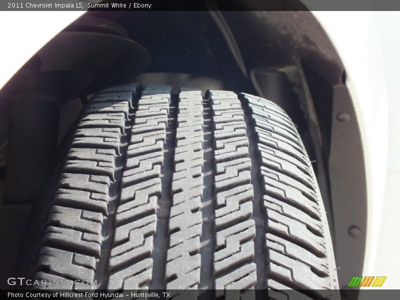 Summit White / Ebony 2011 Chevrolet Impala LS