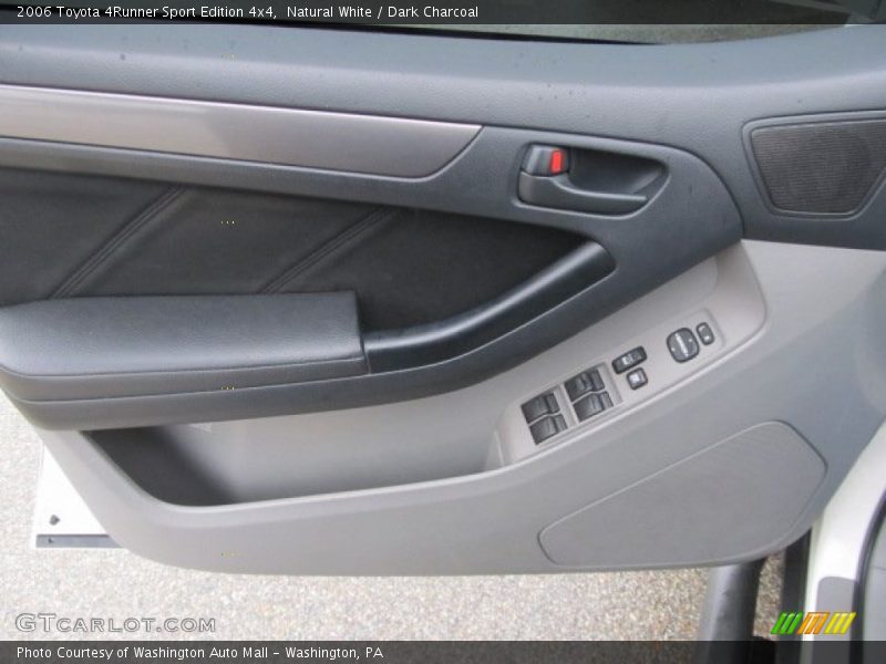 Natural White / Dark Charcoal 2006 Toyota 4Runner Sport Edition 4x4