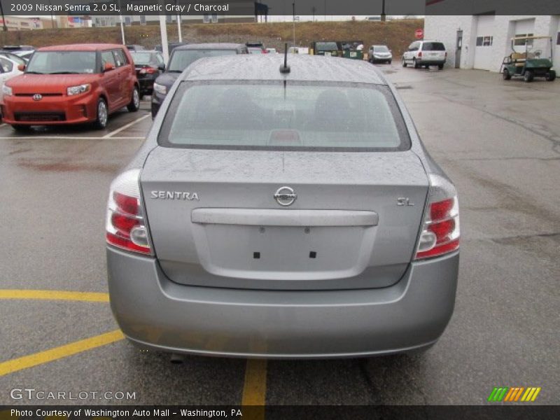 Magnetic Gray / Charcoal 2009 Nissan Sentra 2.0 SL