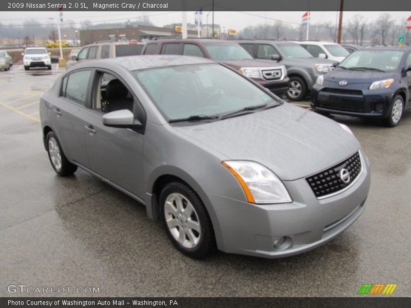 Front 3/4 View of 2009 Sentra 2.0 SL