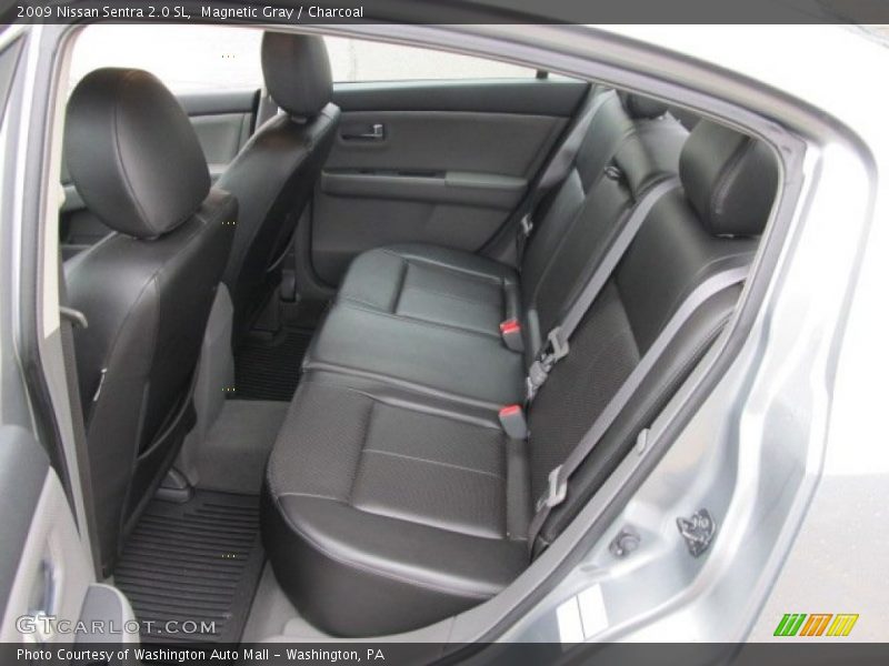  2009 Sentra 2.0 SL Charcoal Interior