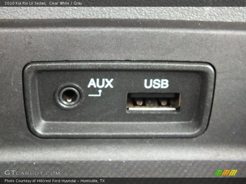 Clear White / Gray 2010 Kia Rio LX Sedan