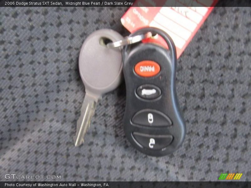 Midnight Blue Pearl / Dark Slate Grey 2006 Dodge Stratus SXT Sedan