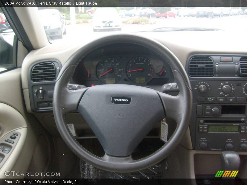 Terra Gray Metallic / Light Taupe 2004 Volvo V40