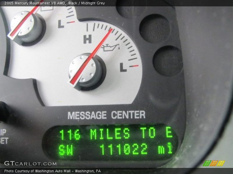 Black / Midnight Grey 2005 Mercury Mountaineer V8 AWD