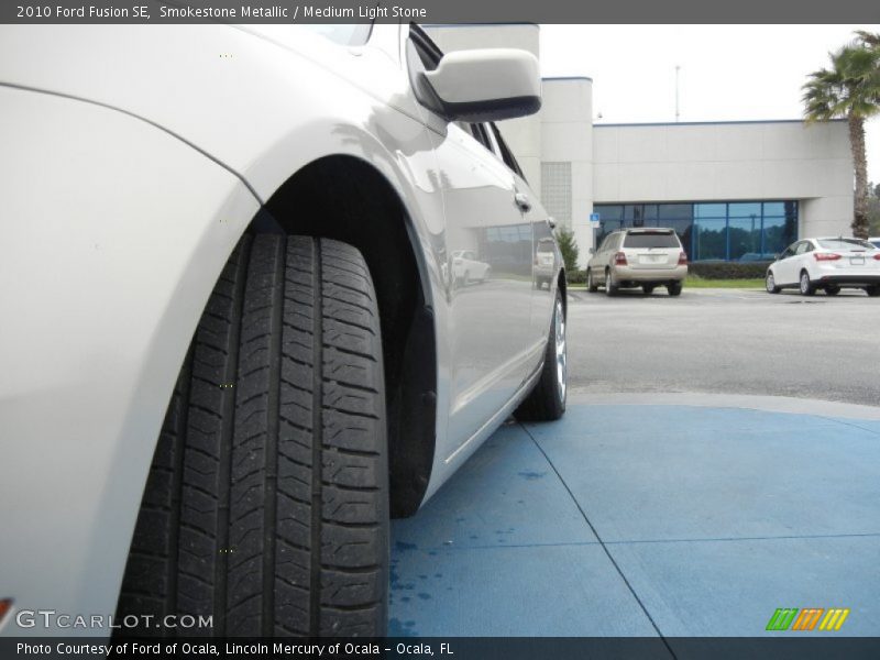Smokestone Metallic / Medium Light Stone 2010 Ford Fusion SE