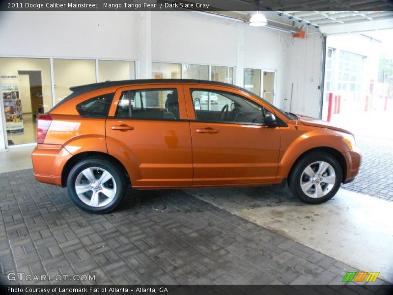 Mango Tango Pearl / Dark Slate Gray 2011 Dodge Caliber Mainstreet
