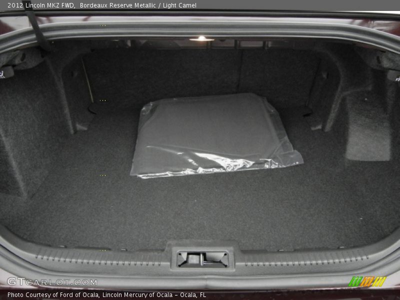Bordeaux Reserve Metallic / Light Camel 2012 Lincoln MKZ FWD