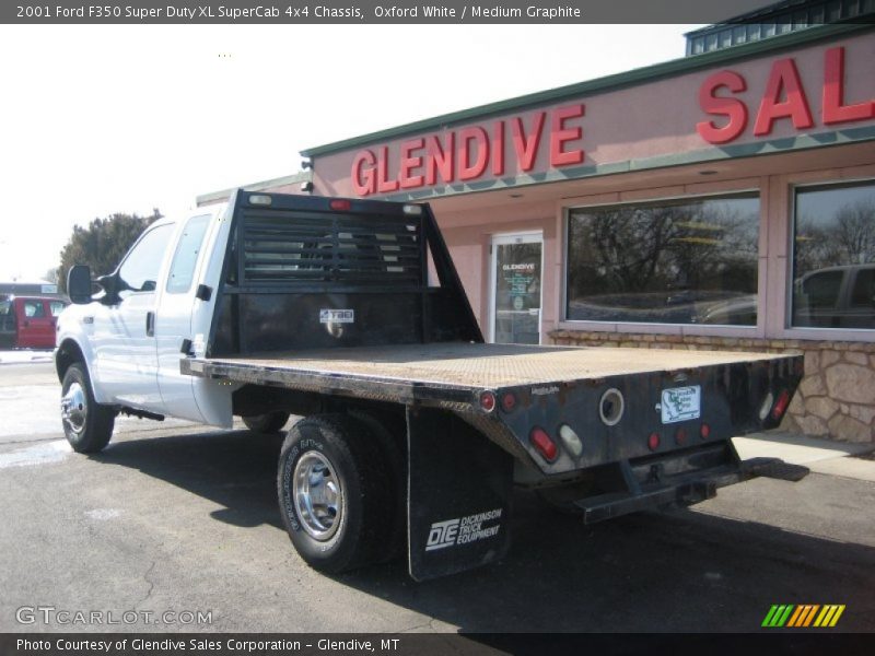 Oxford White / Medium Graphite 2001 Ford F350 Super Duty XL SuperCab 4x4 Chassis