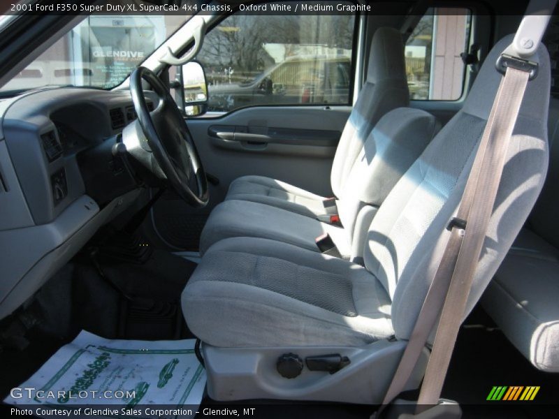 Oxford White / Medium Graphite 2001 Ford F350 Super Duty XL SuperCab 4x4 Chassis