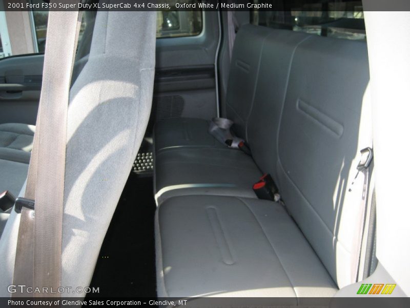 Oxford White / Medium Graphite 2001 Ford F350 Super Duty XL SuperCab 4x4 Chassis
