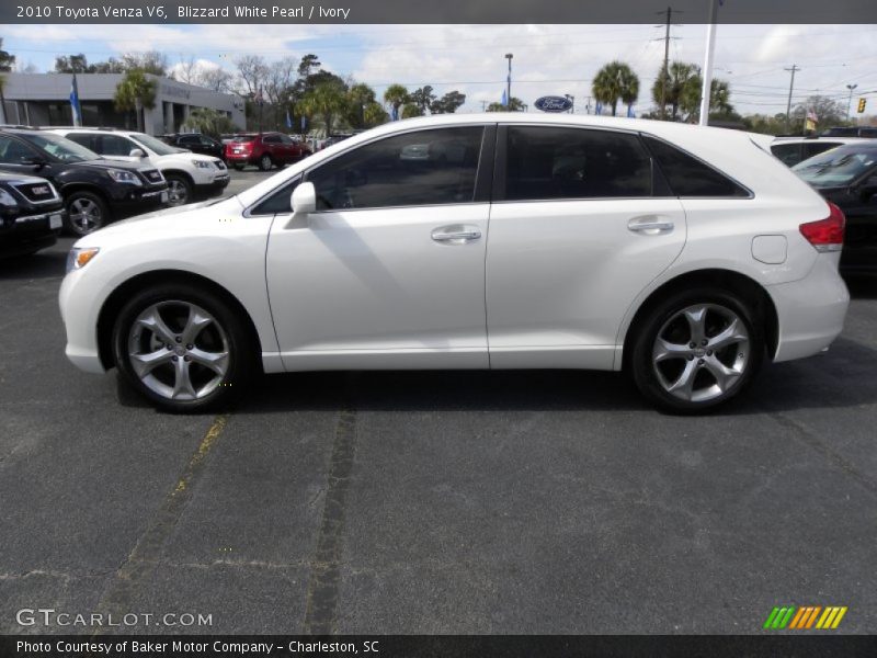 Blizzard White Pearl / Ivory 2010 Toyota Venza V6