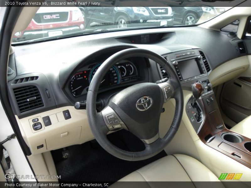 Blizzard White Pearl / Ivory 2010 Toyota Venza V6