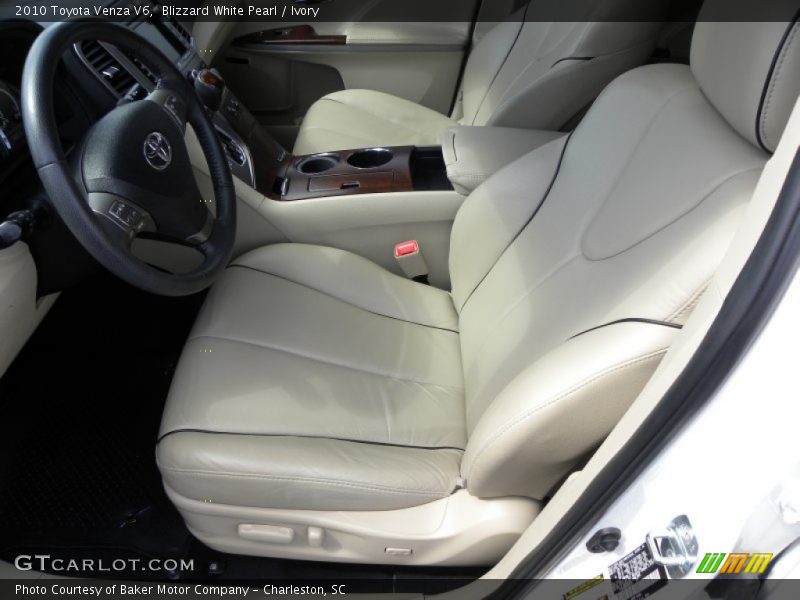 Blizzard White Pearl / Ivory 2010 Toyota Venza V6