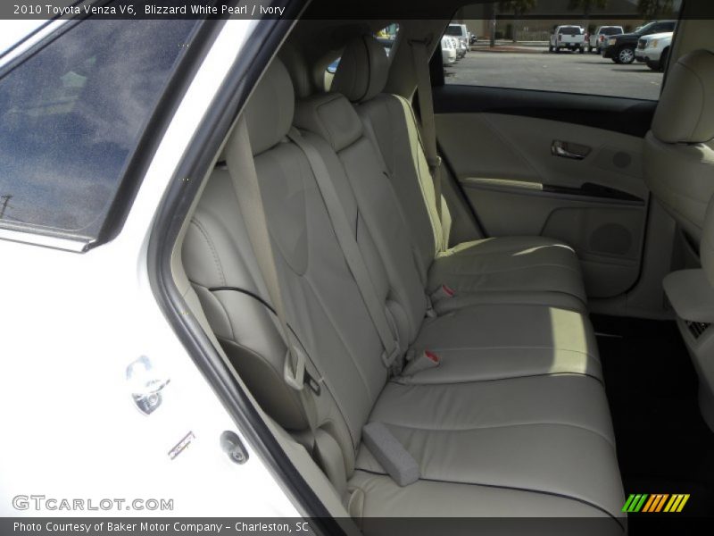 Blizzard White Pearl / Ivory 2010 Toyota Venza V6