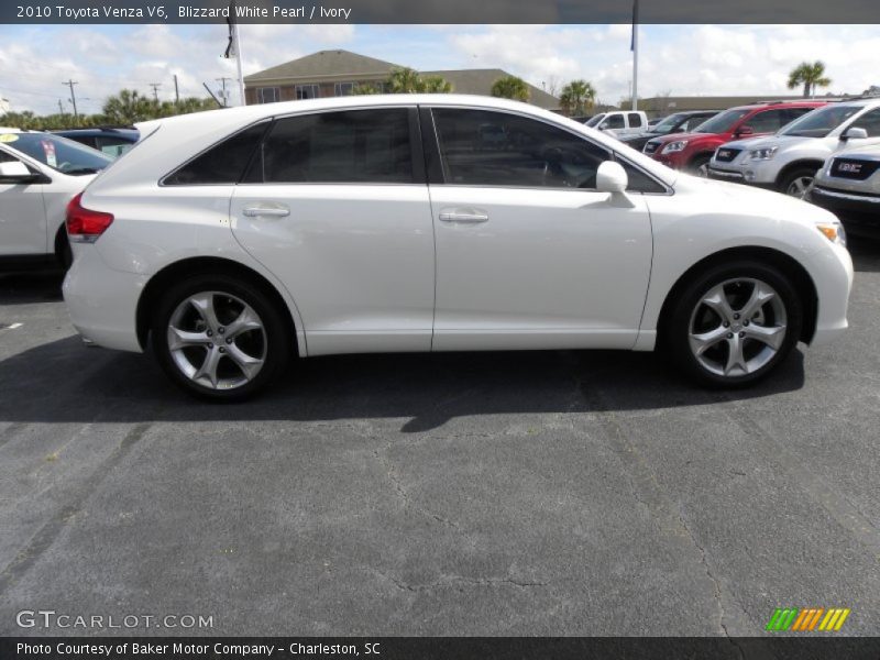 Blizzard White Pearl / Ivory 2010 Toyota Venza V6