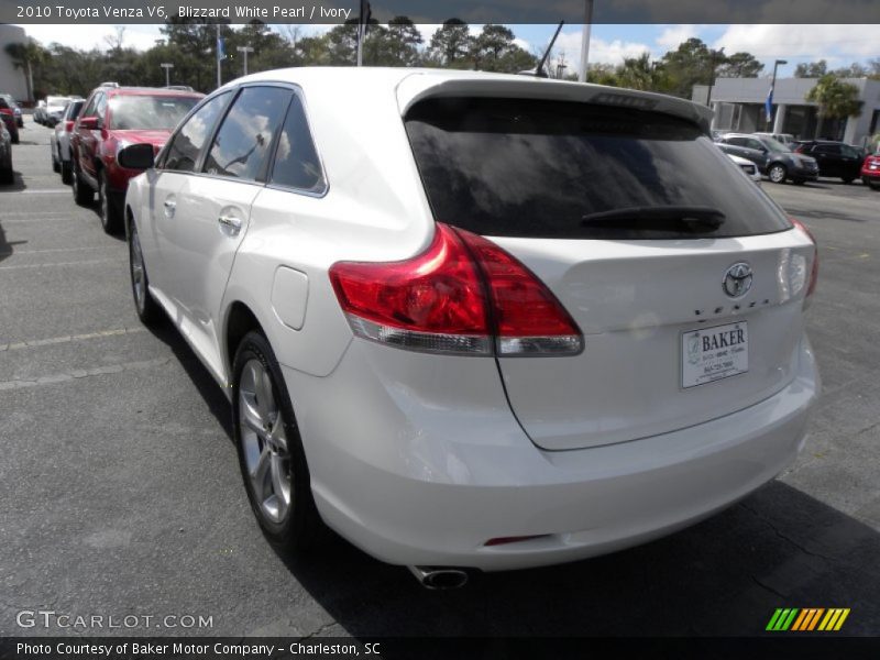 Blizzard White Pearl / Ivory 2010 Toyota Venza V6