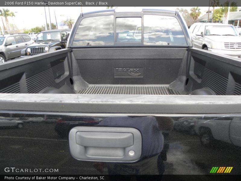 Black / Black 2006 Ford F150 Harley-Davidson SuperCab