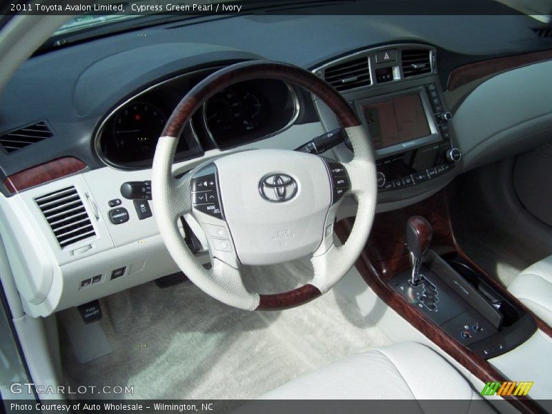 Cypress Green Pearl / Ivory 2011 Toyota Avalon Limited