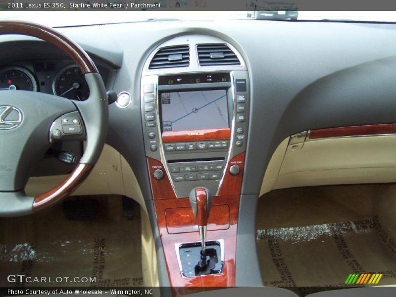 Starfire White Pearl / Parchment 2011 Lexus ES 350