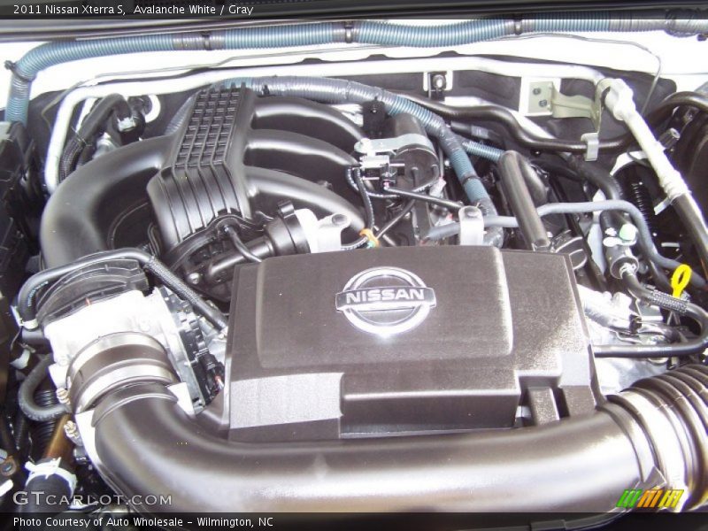Avalanche White / Gray 2011 Nissan Xterra S