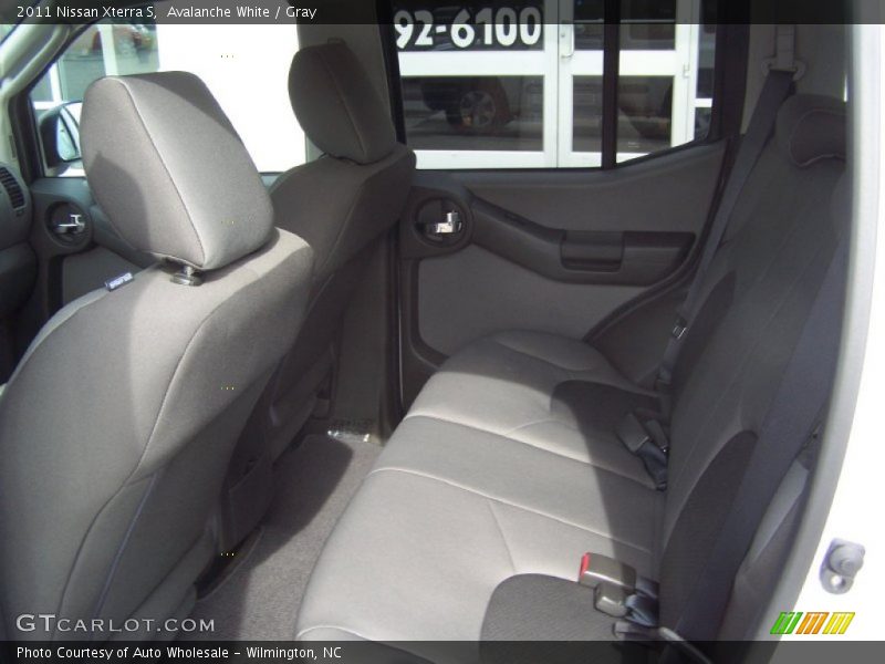 Avalanche White / Gray 2011 Nissan Xterra S