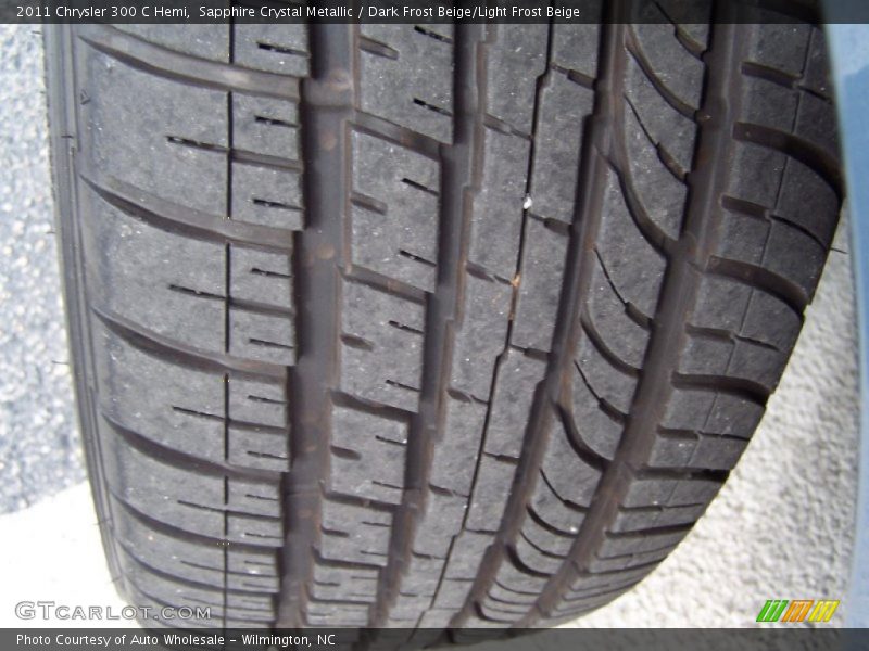Sapphire Crystal Metallic / Dark Frost Beige/Light Frost Beige 2011 Chrysler 300 C Hemi
