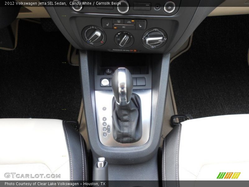Candy White / Cornsilk Beige 2012 Volkswagen Jetta SEL Sedan