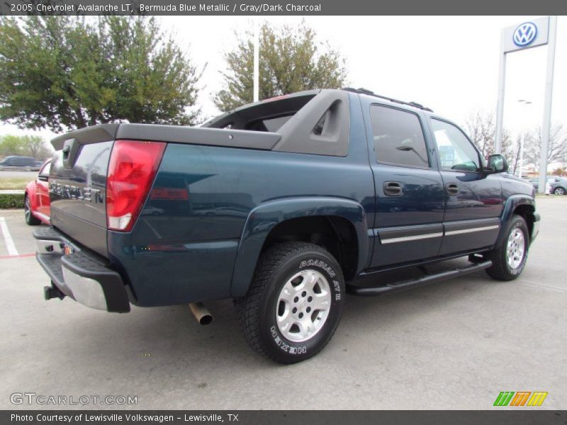 Bermuda Blue Metallic / Gray/Dark Charcoal 2005 Chevrolet Avalanche LT