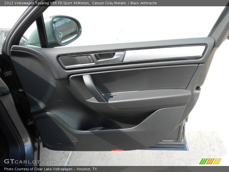 Door Panel of 2012 Touareg VR6 FSI Sport 4XMotion