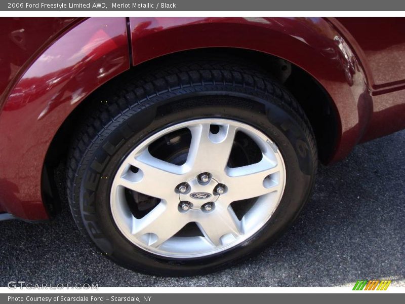 Merlot Metallic / Black 2006 Ford Freestyle Limited AWD