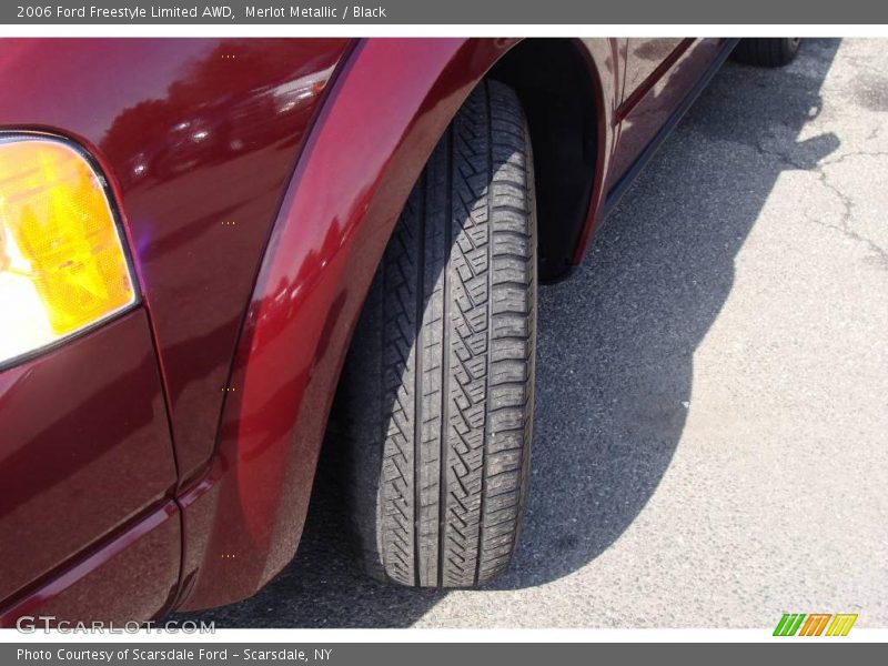 Merlot Metallic / Black 2006 Ford Freestyle Limited AWD