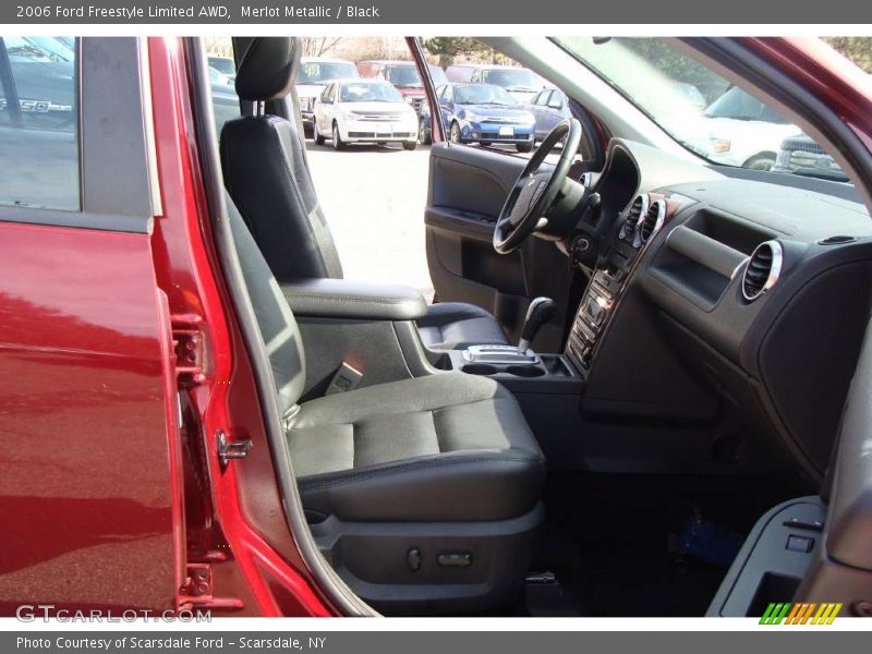 Merlot Metallic / Black 2006 Ford Freestyle Limited AWD