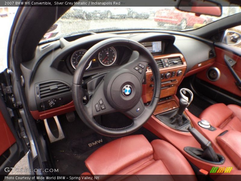 Dashboard of 2007 M6 Convertible