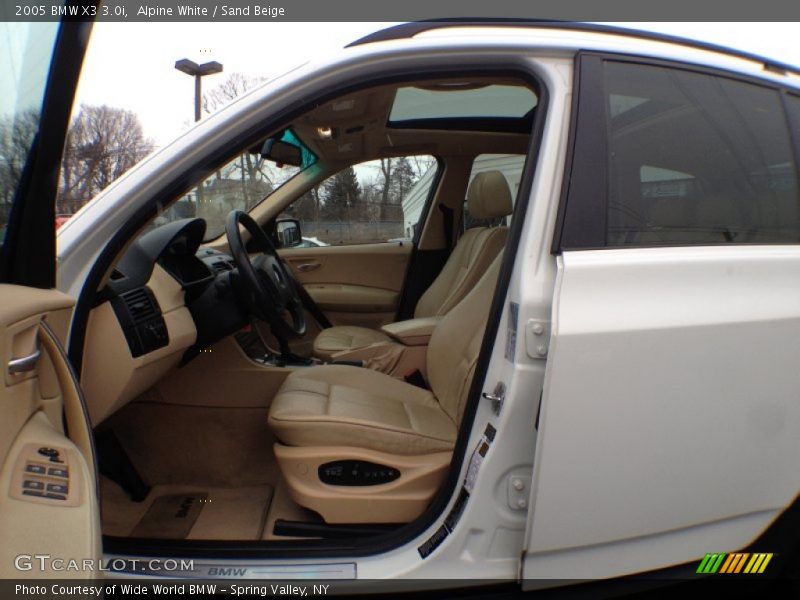 Alpine White / Sand Beige 2005 BMW X3 3.0i