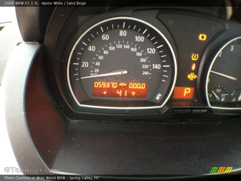 Alpine White / Sand Beige 2005 BMW X3 3.0i