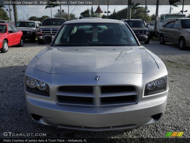 Bright Silver Metallic / Dark Slate Gray 2009 Dodge Charger SE