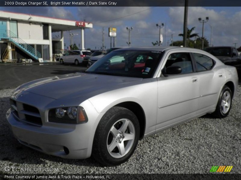 Bright Silver Metallic / Dark Slate Gray 2009 Dodge Charger SE