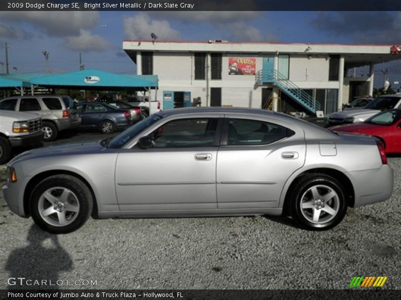 Bright Silver Metallic / Dark Slate Gray 2009 Dodge Charger SE