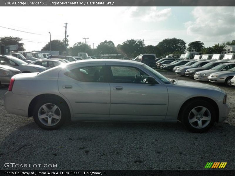 Bright Silver Metallic / Dark Slate Gray 2009 Dodge Charger SE