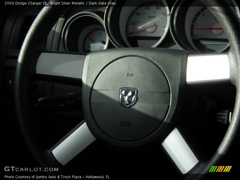 Bright Silver Metallic / Dark Slate Gray 2009 Dodge Charger SE