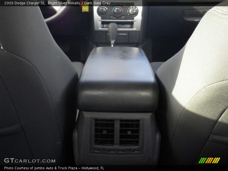 Bright Silver Metallic / Dark Slate Gray 2009 Dodge Charger SE