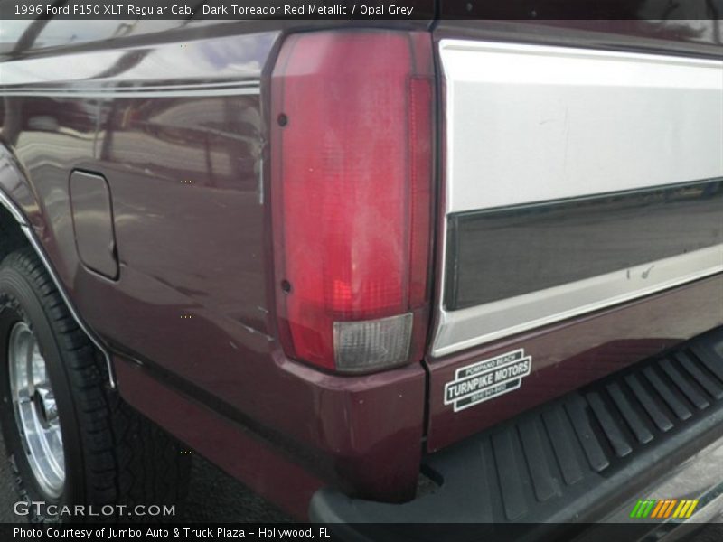 Dark Toreador Red Metallic / Opal Grey 1996 Ford F150 XLT Regular Cab
