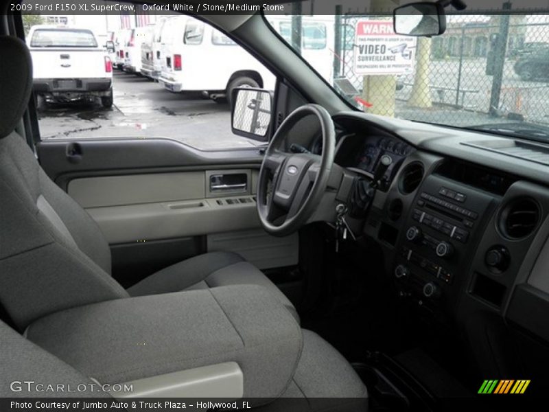 Oxford White / Stone/Medium Stone 2009 Ford F150 XL SuperCrew