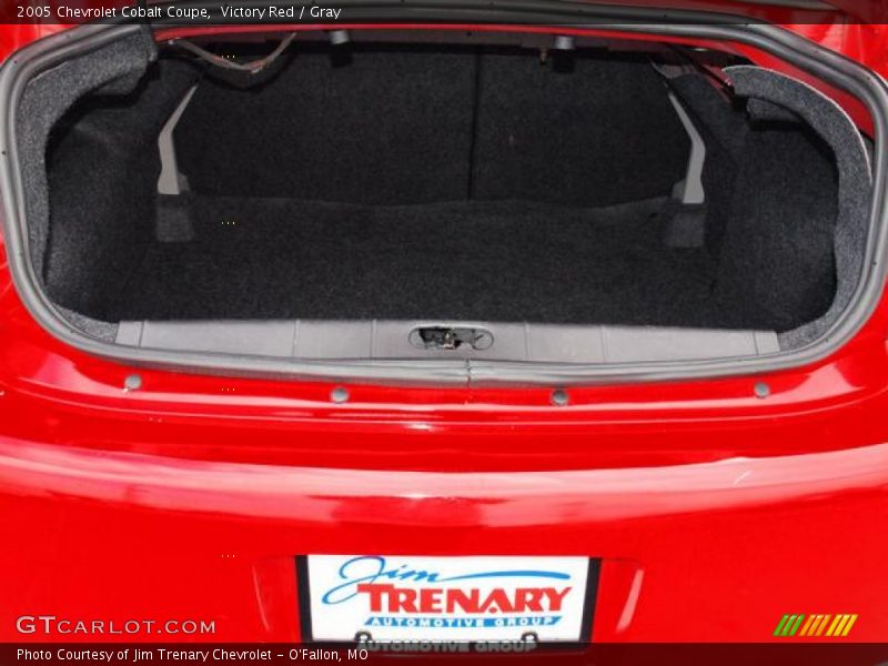 Victory Red / Gray 2005 Chevrolet Cobalt Coupe