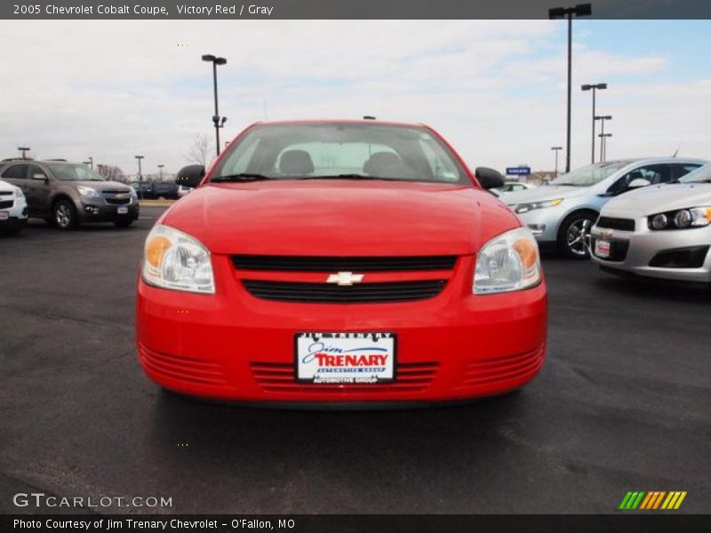 Victory Red / Gray 2005 Chevrolet Cobalt Coupe