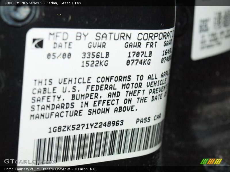 Green / Tan 2000 Saturn S Series SL2 Sedan