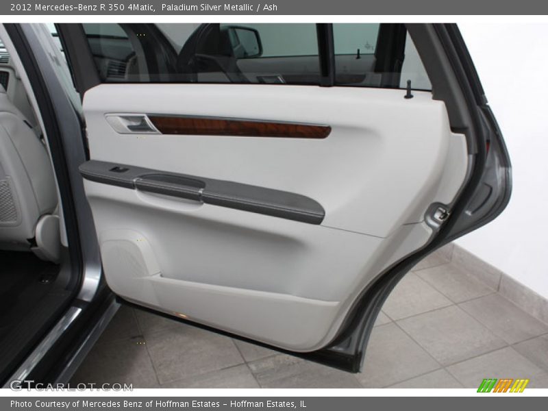 Door Panel of 2012 R 350 4Matic