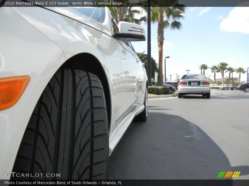 Arctic White / Almond Beige 2010 Mercedes-Benz E 350 Sedan